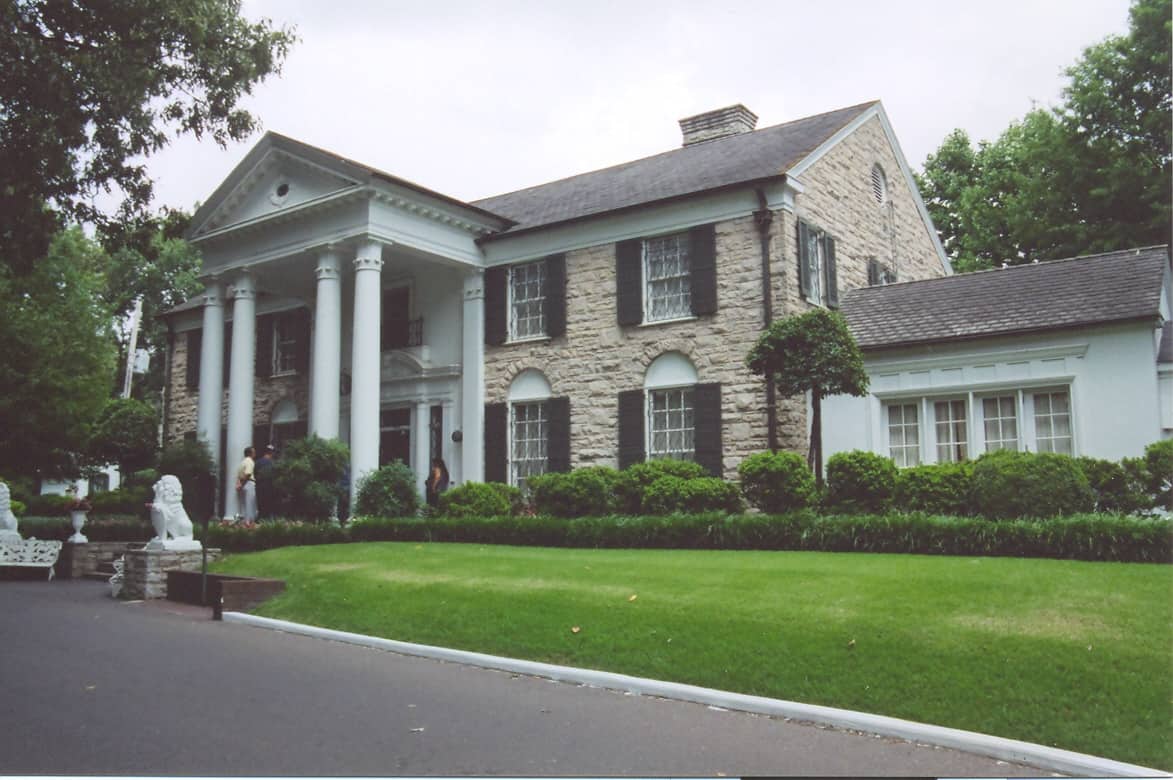The right-side of Graceland. Photo from Wikipedia.