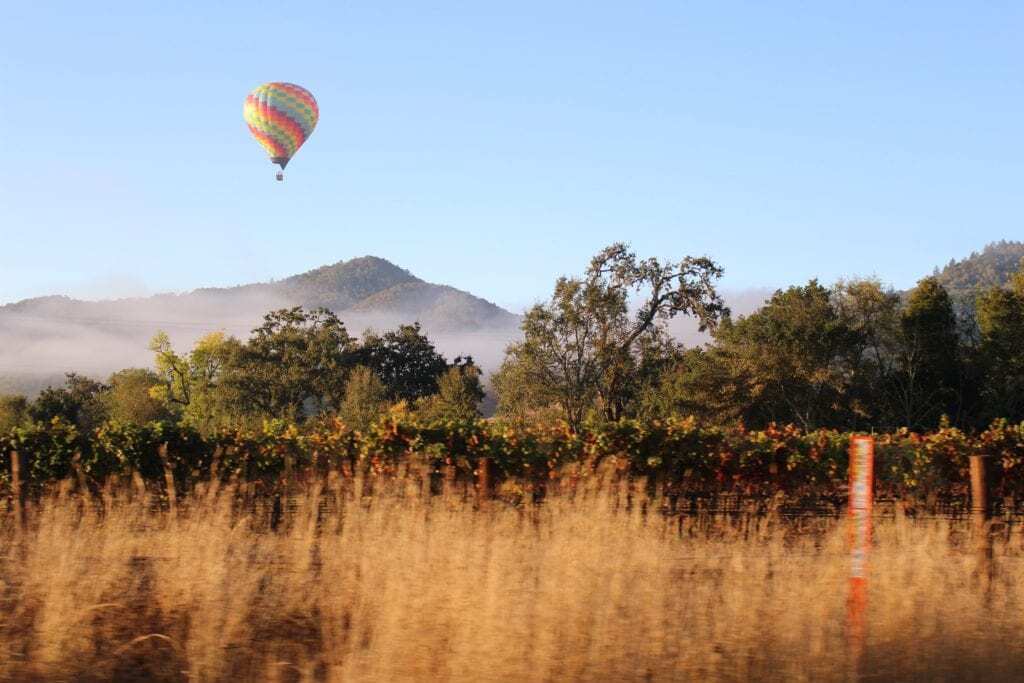 Fun things to do in Napa Valley with kids- hot air balloon rides! 