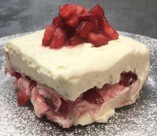 STRAWBERRY TIRAMISU